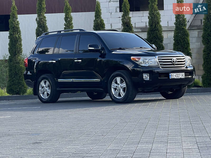 Toyota Land cruiser (2013)