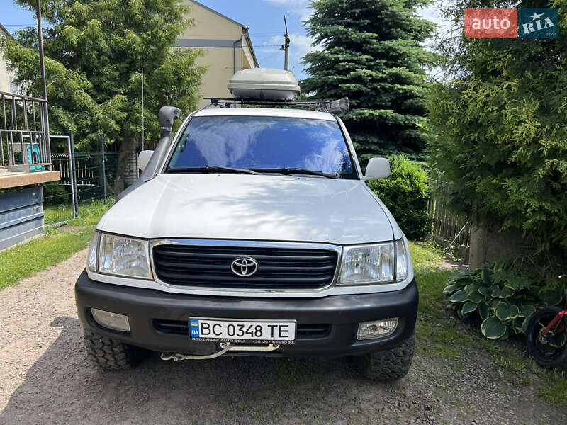 Toyota Land cruiser (2001)