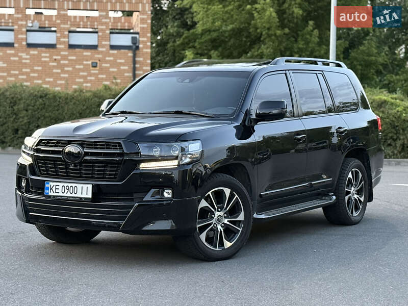 Toyota Land cruiser (2019)