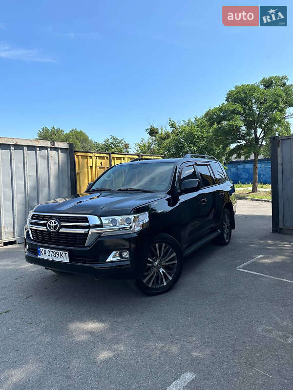 Toyota Land cruiser (2008)