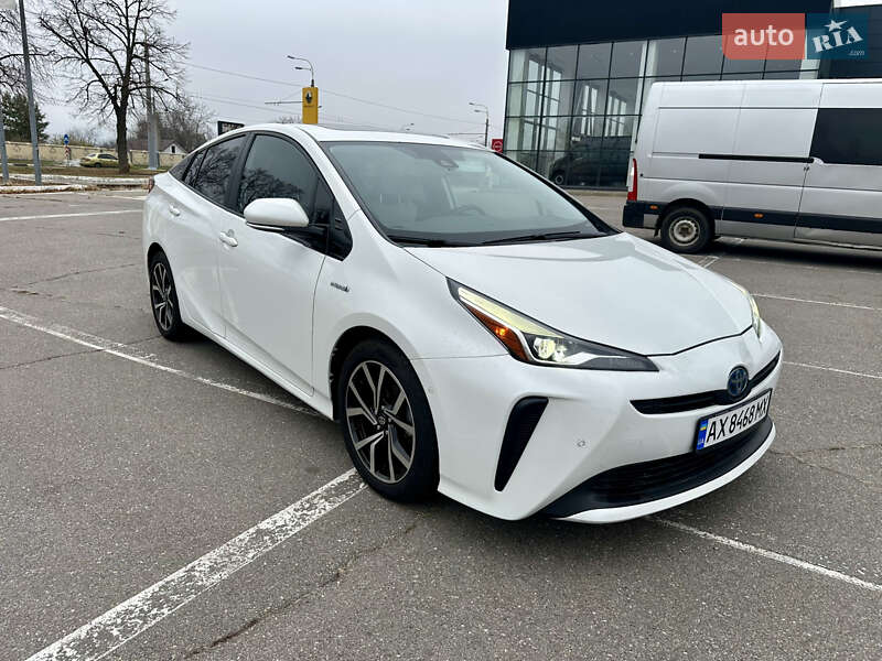 Toyota Prius (2019)
