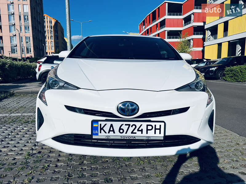 Toyota Prius (2018)