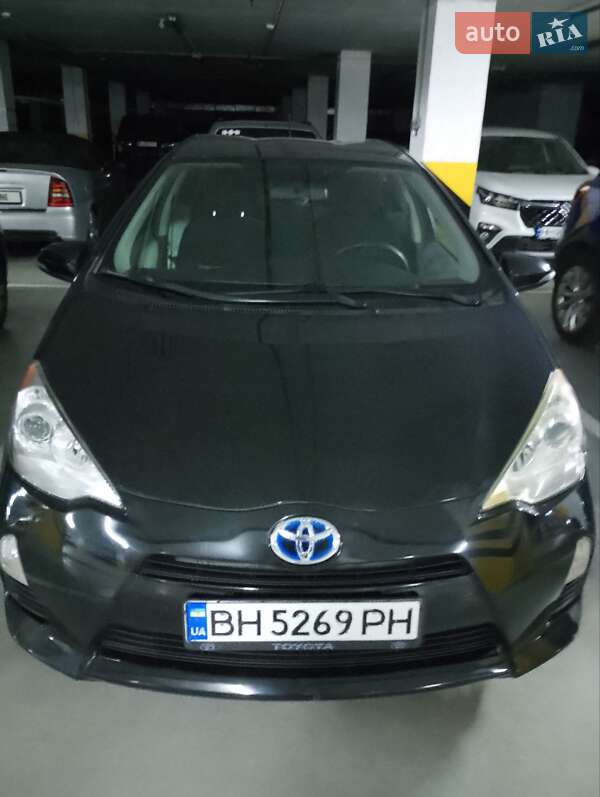 Toyota Prius (2014)