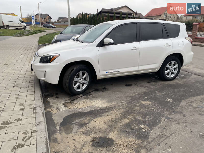Toyota Rav4 ev (2014)