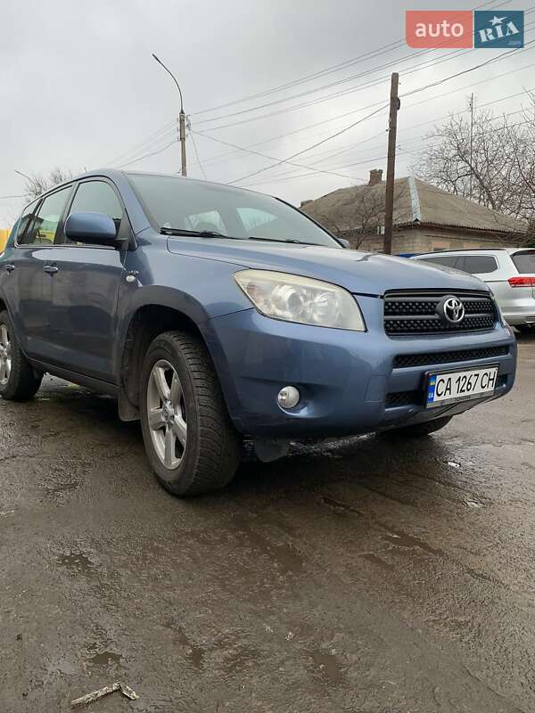 Toyota Rav4 (2007)