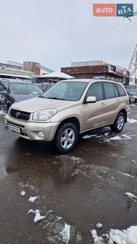 Toyota Rav4 (2005)