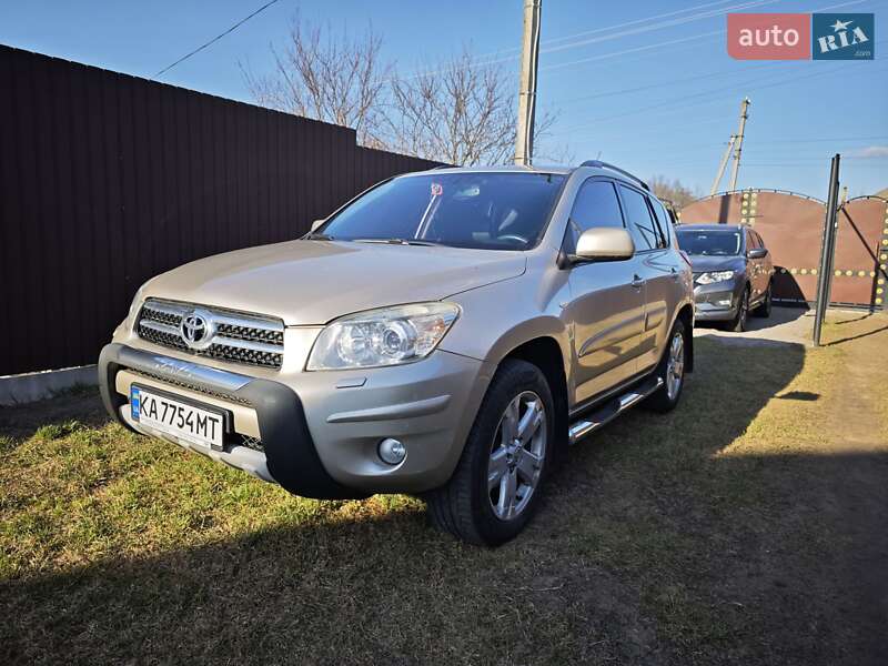 Toyota Rav4 (2007)