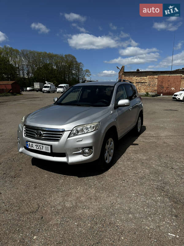 Toyota Rav4 (2010)