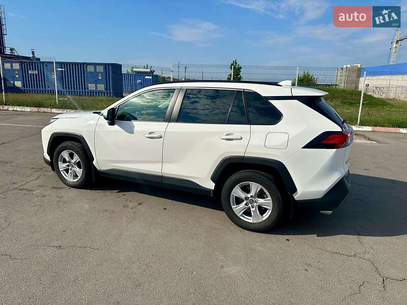 Toyota Rav4 (2021)