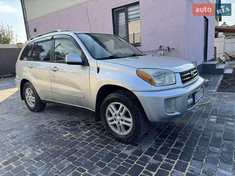Toyota Rav4 (2003)