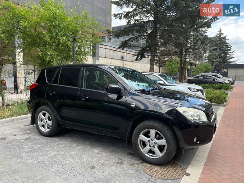 Toyota Rav4 (2006)