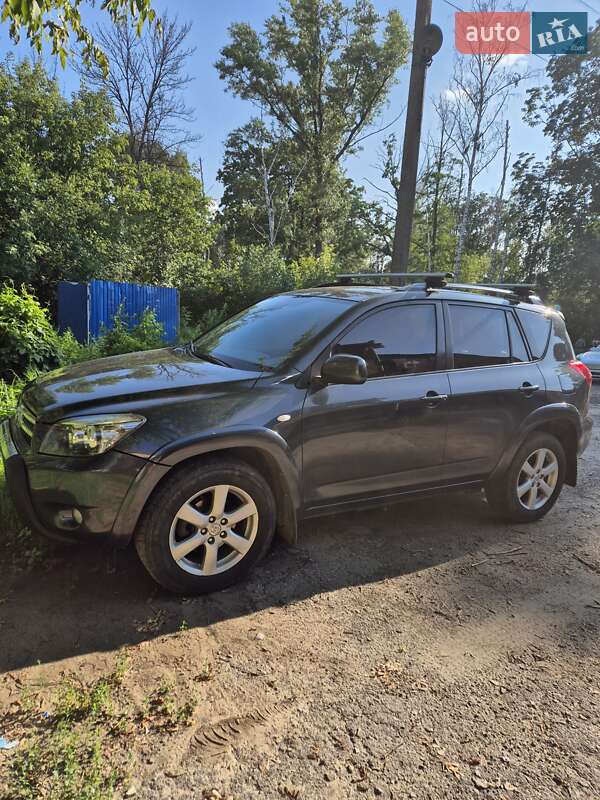 Toyota Rav4 (2007)