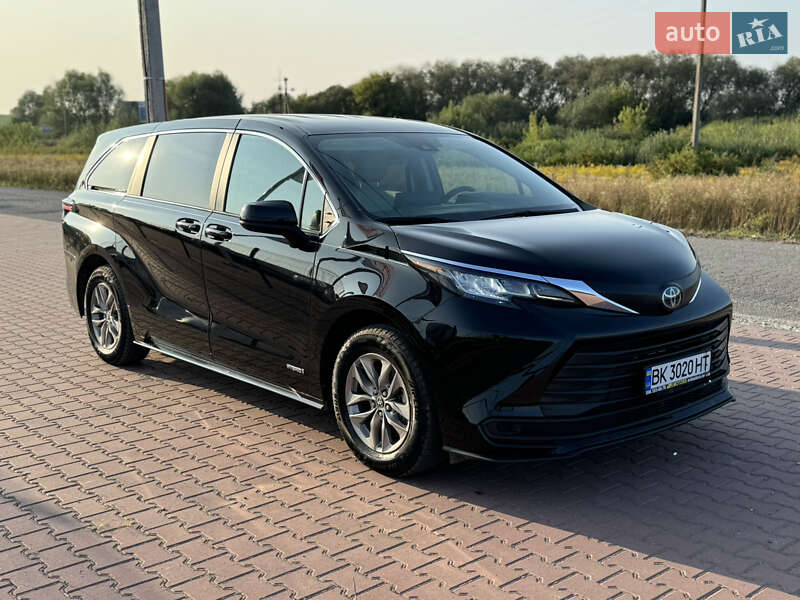 Toyota Sienna (2020)
