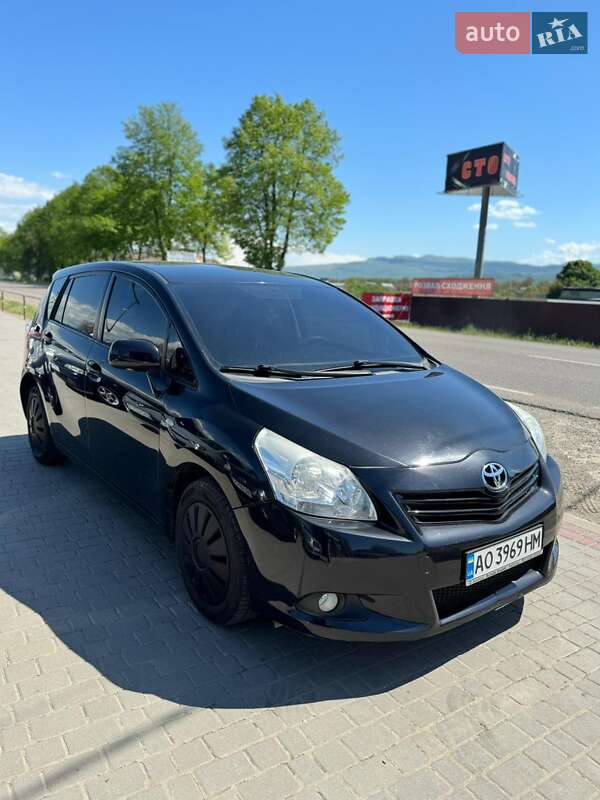 Toyota Verso (2010)