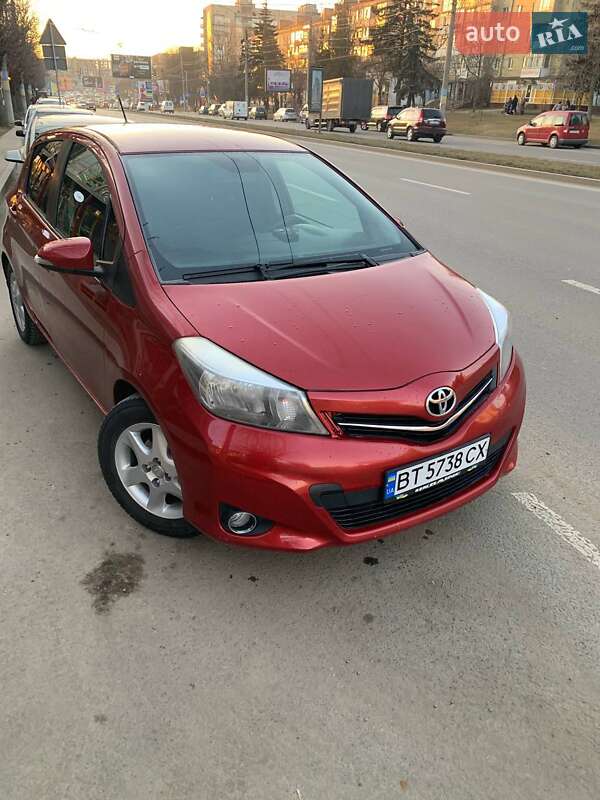 Toyota Yaris (2012)