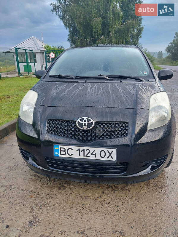 Toyota Yaris (2007)