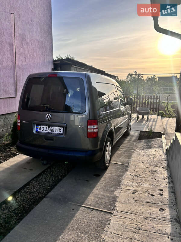 Volkswagen Caddy (2011)