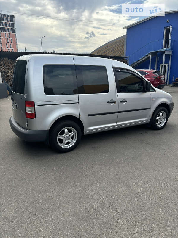 Volkswagen Caddy (2008)