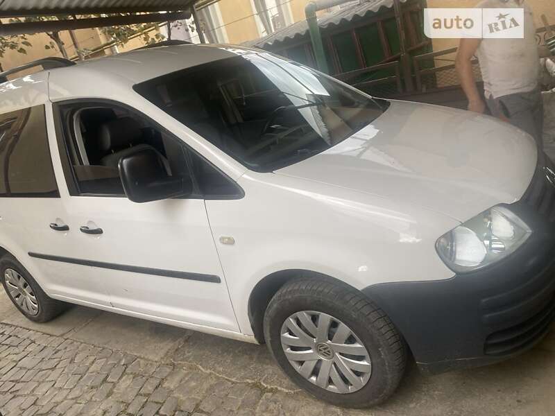 Volkswagen Caddy (2009)