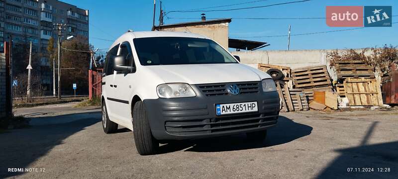 Volkswagen Caddy (2006)