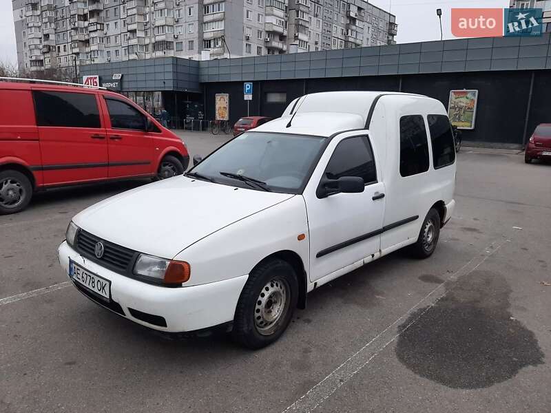 Volkswagen Caddy (2003)