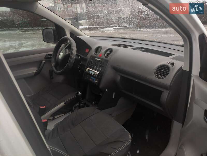 Volkswagen Caddy (2005)
