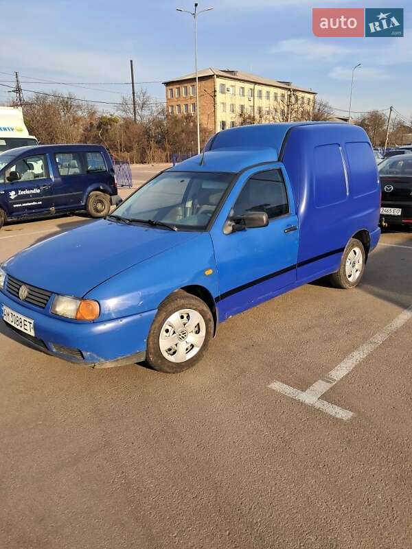 Volkswagen Caddy (2002)