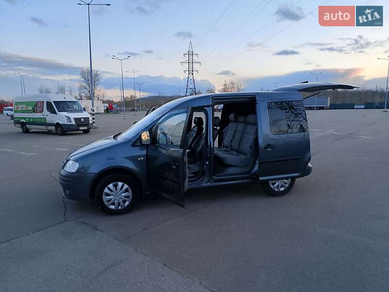 Volkswagen Caddy (2004)