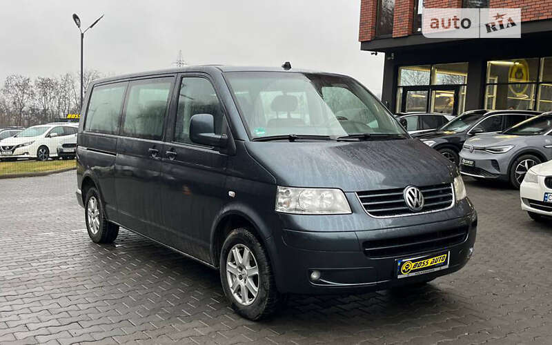 Volkswagen Caravelle (2005)