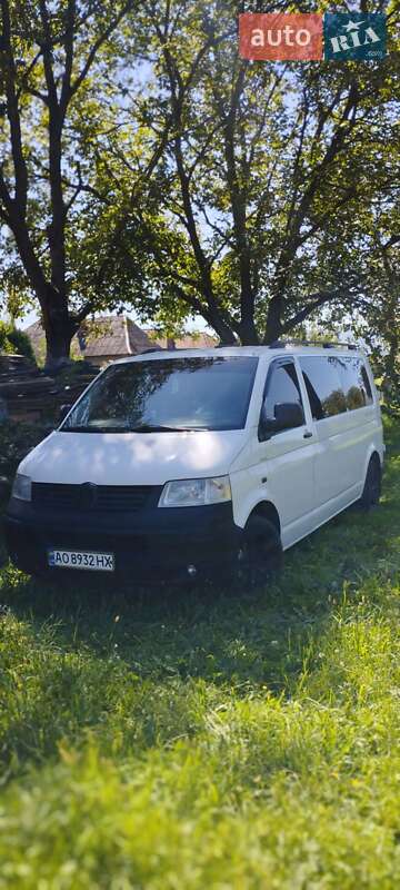 Volkswagen Caravelle (2008)