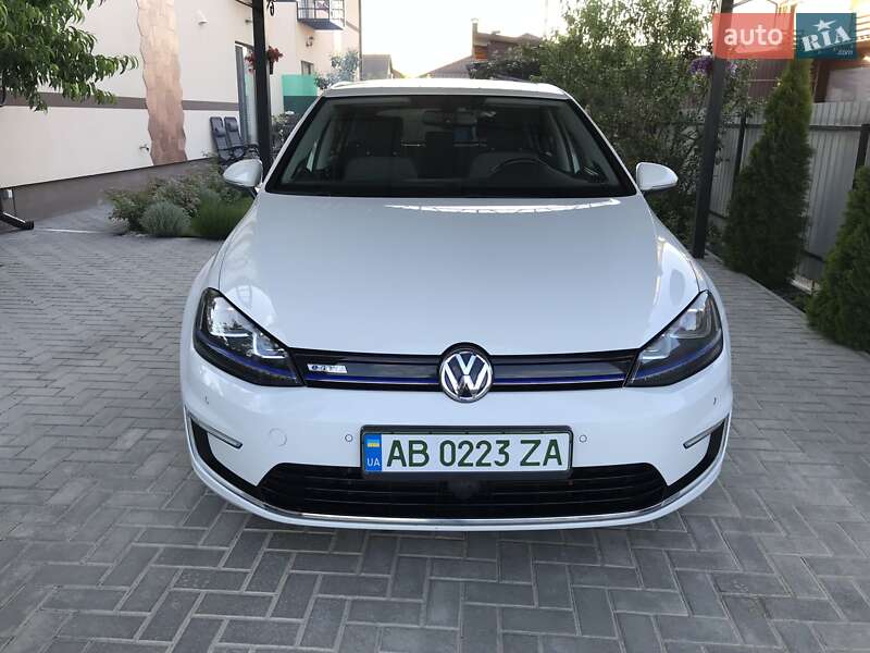 Volkswagen E-golf (2015)