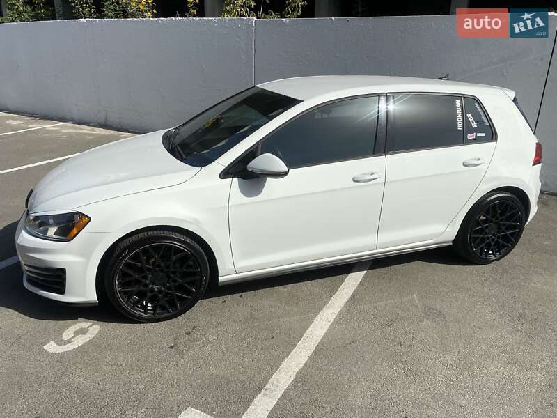 Volkswagen Golf gti (2016)