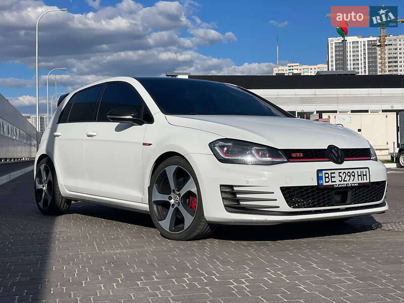 Volkswagen Golf gti (2015)