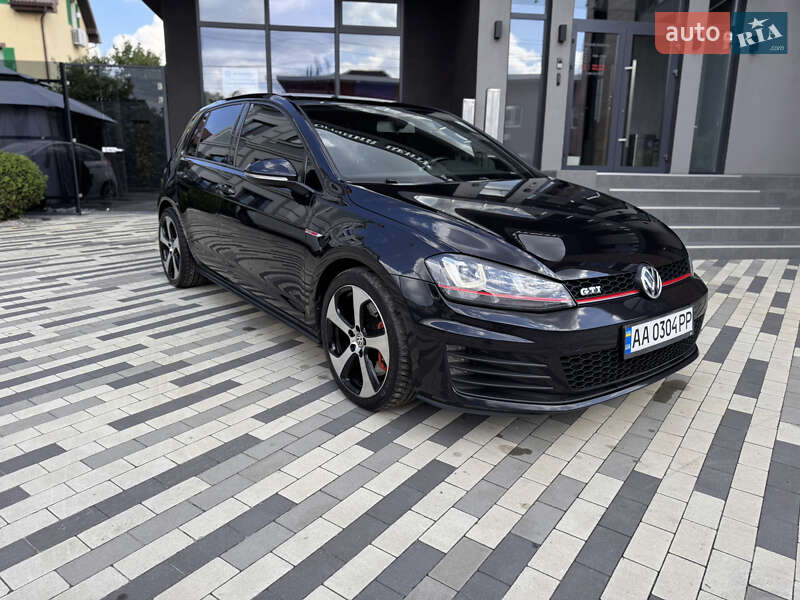 Volkswagen Golf gti (2015)