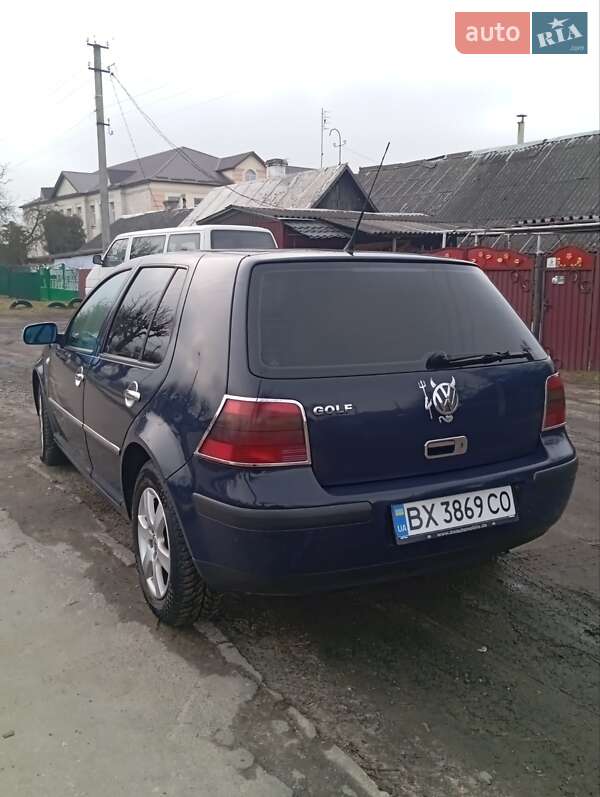 Volkswagen Golf (2001)