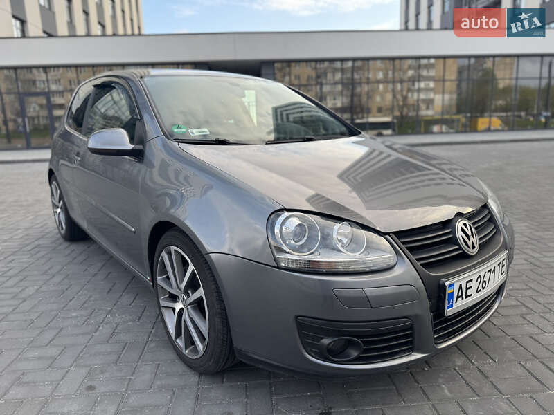 Volkswagen Golf (2006)