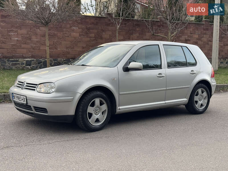 Volkswagen Golf (1999)