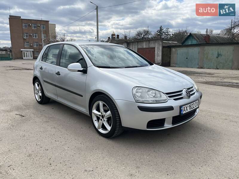 Volkswagen Golf (2004)