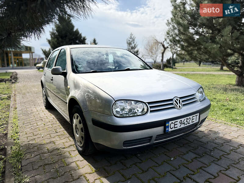 Volkswagen Golf (1999)