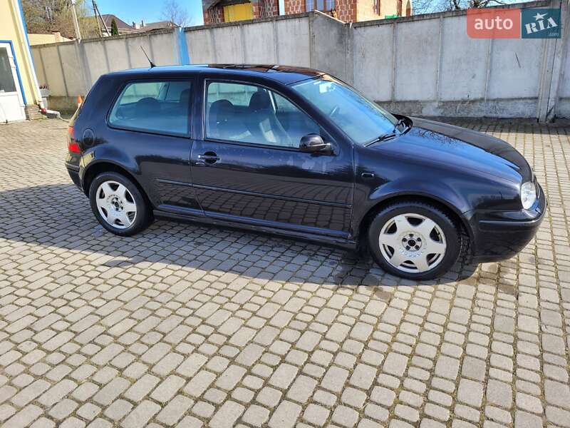 Volkswagen Golf (2000)