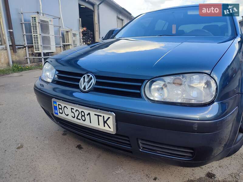 Volkswagen Golf (2001)