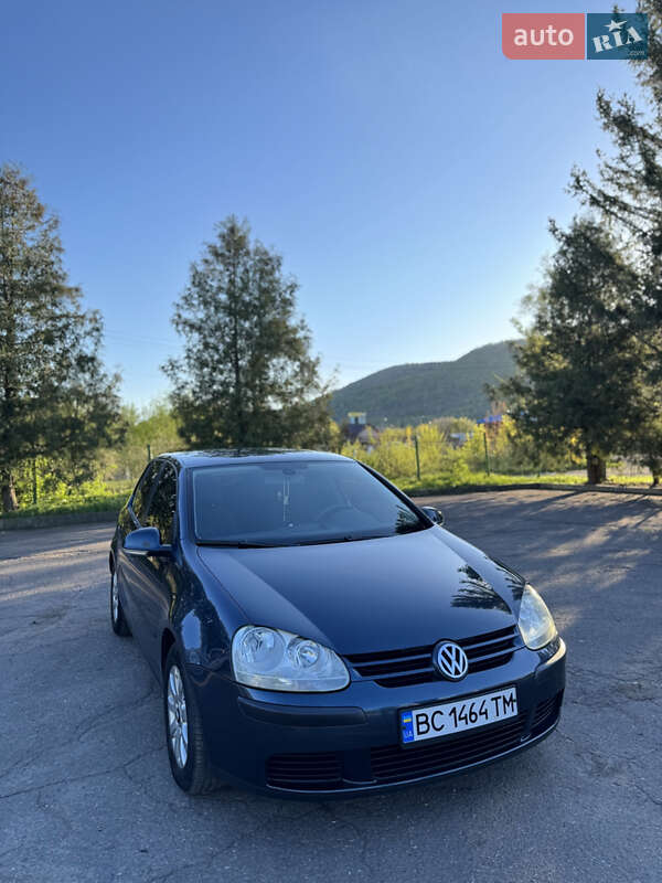 Volkswagen Golf (2004)