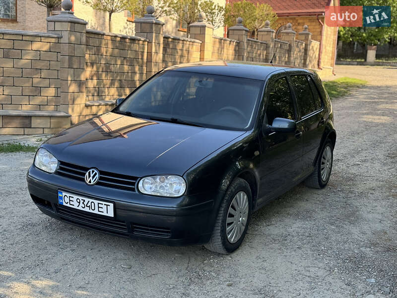 Volkswagen Golf (1999)