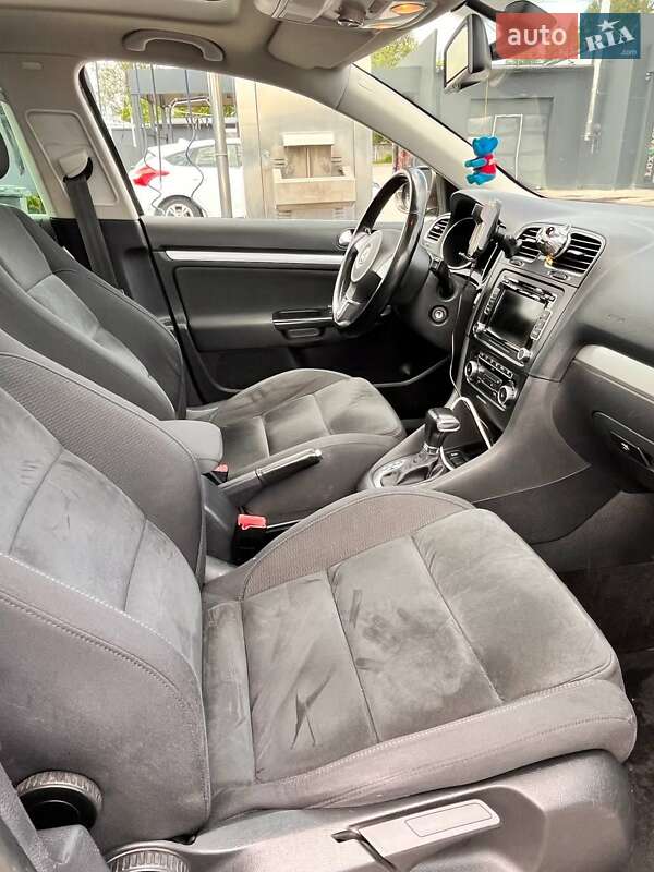 Volkswagen Golf (2010)