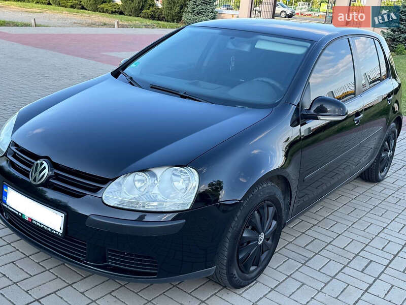 Volkswagen Golf (2005)