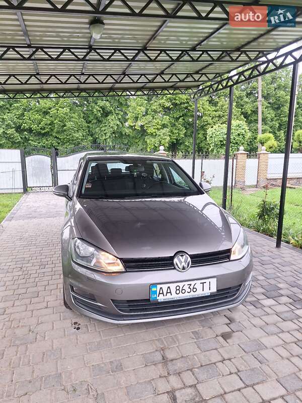 Volkswagen Golf (2013)
