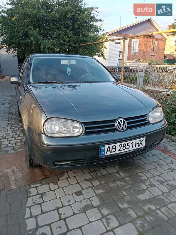 Volkswagen Golf (1999)