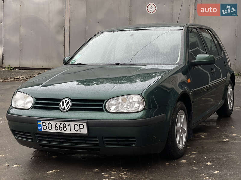 Volkswagen Golf (1999)