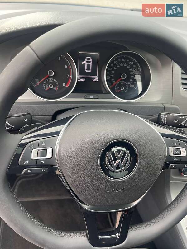 Volkswagen Golf (2015)