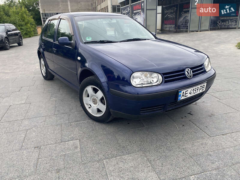 Volkswagen Golf (2001)